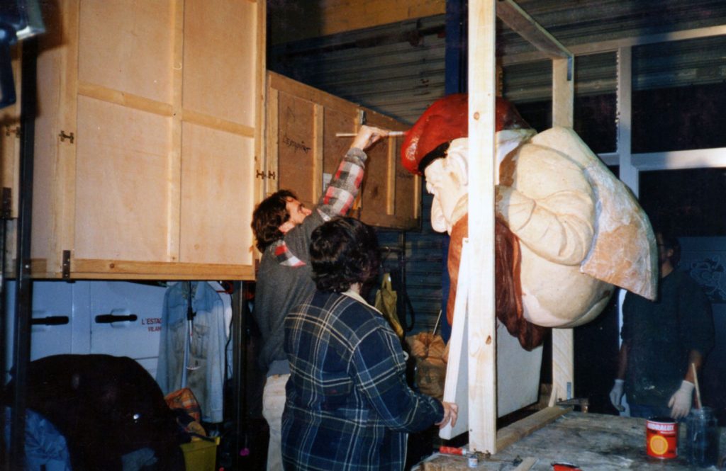 Preparant l’espectacle El món per un forat sobre la vida d’en Victor Balaguer 2001